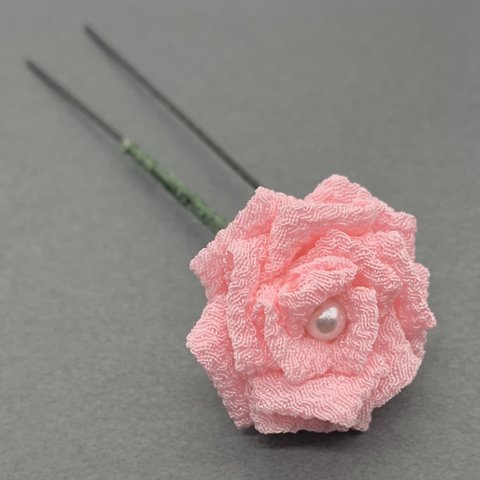 つまみ細工　薔薇のUピン　ピンク