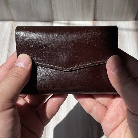 お札を折らずに入れられる！軽い馬革の極小ミニ財布（Lサイズ）