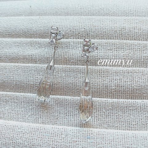 Drop Crystal Gray Pierce