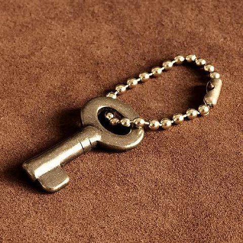 ボールチェーン付き 真鍮 鍵 チャーム キーホルダー brass key キーリング ネックレス ブラス ペンダントトップ メンズ 雑貨 アクセサリー