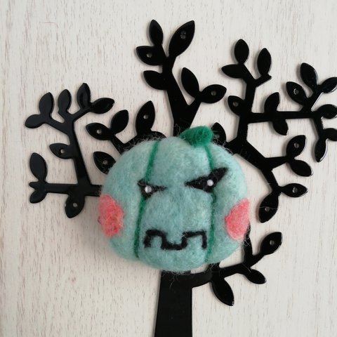 ハロウィンお化けカボチャ　(｀Δ´)みどり（羊毛フェルトブローチ）★