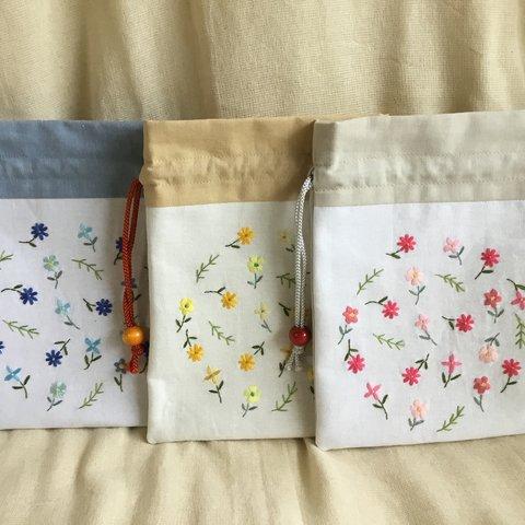 花刺繍の巾着・三色展開