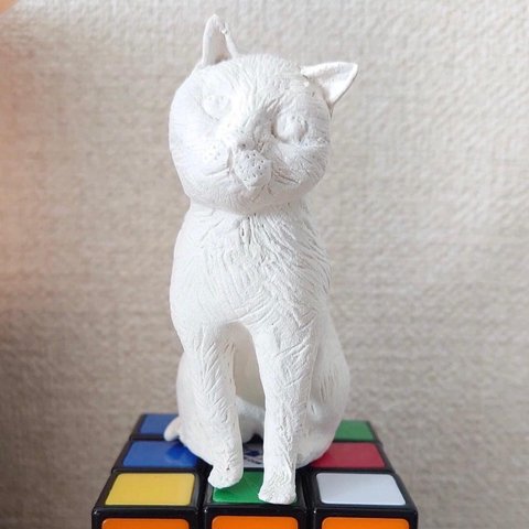 猫のアロマストーン・置き物　石膏、石粉粘土
