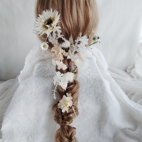 白い小さな小花のホワイトウェディング　プリザーブドフラワー 　ドライフラワー　ヘアアクセサリー　ヘッドパーツ　ナチュラルヘッドドレス 　白無垢　成人式 　卒業式　 和装髪飾り　ガーベラ