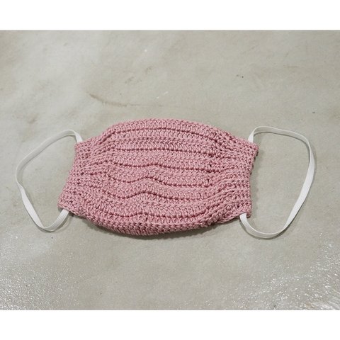 手編みニットの立体マスク(ピンク)