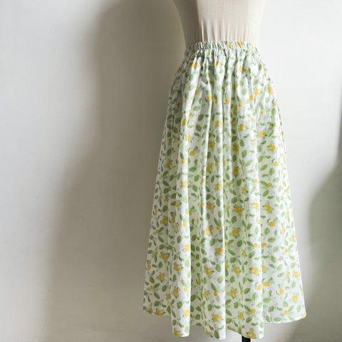 グリーン 裏地付き 春夏のギャザースカート