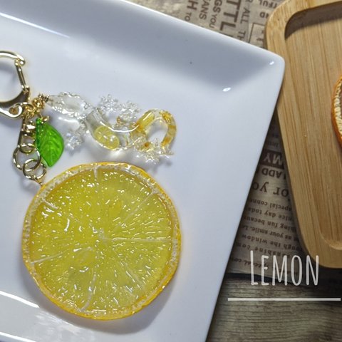 Lemonトカゲ〜レモンクオーツと琥珀入り〜