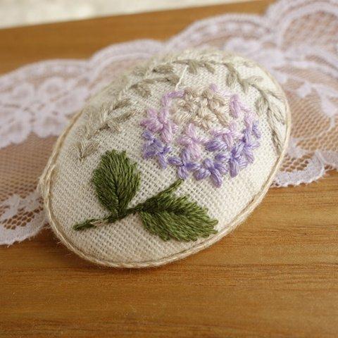 あじさいの刺繍ブローチ＊むらさき