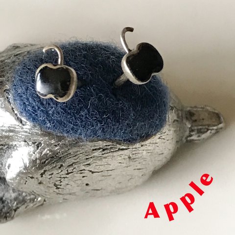 ❸ 希少　リンゴ　片耳　りんごの形　オニキス　シルバー925 ピアス　1本販売　黒　ブラック　目標達成　守護