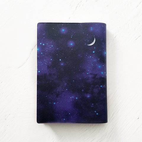 濃藍の夜空と三日月 ブックカバー・手帳カバー（A6）ほぼ日手帳カバー 文庫本 宇宙
