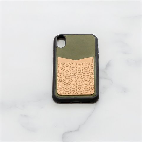 福を呼ぶ　iPhone（6～8）ケース　グリーン　カバー　送料無料　和柄シリーズ　栃木レザー　背面カードポケット付き