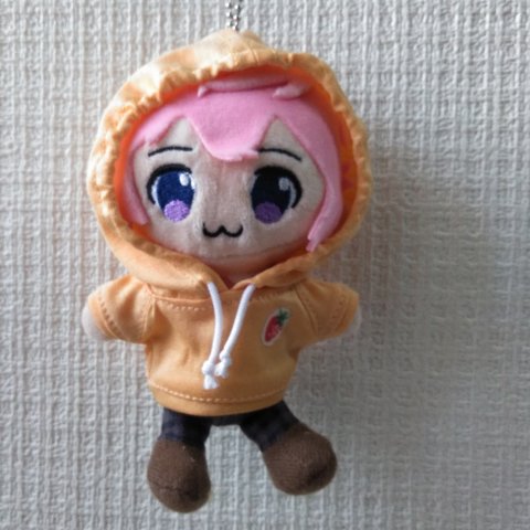 ぬいぐるみ人形のパーカー　すとぷりキーホルダー　着せ替え服