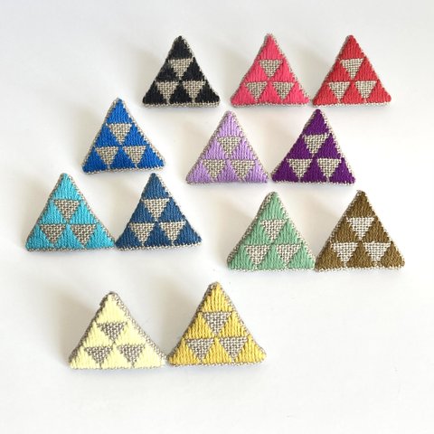 ▲△カラフル！さんかくピンバッジブローチ△▲