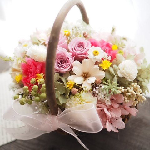 【予約販売】ふんわりと香る花かごアレンジ　ピンク