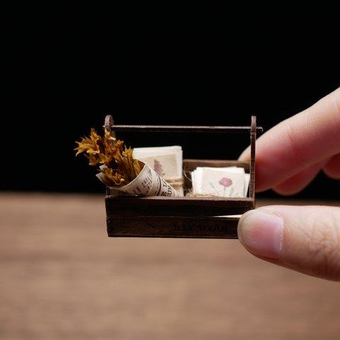 ミニチュア　ドールハウス　手作りキット　miniature dollhouse kit　木箱③　L-016