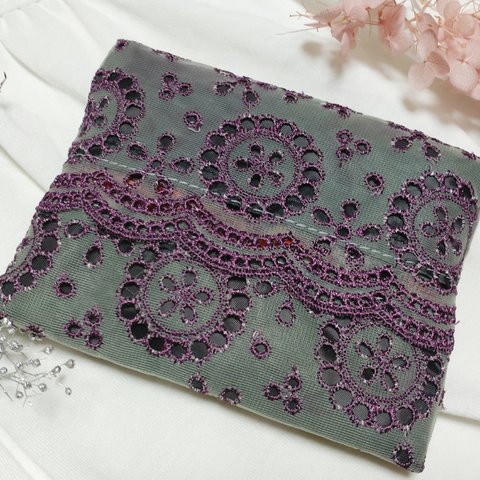 紫の花ティッシュカバー
