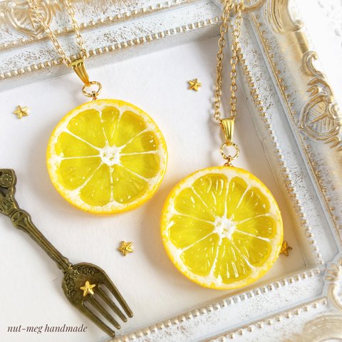 レモンネックレス(Lemon pendant/スイーツデコ/フェイクスイーツ/フェイクフード/食品サンプル/レジン)