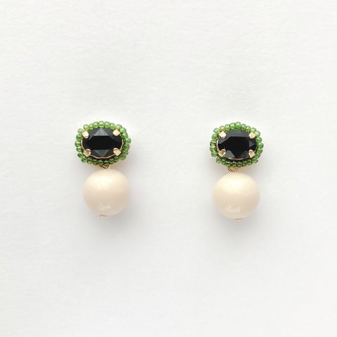 EARRING:「Onyx」子供の宝石