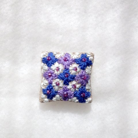 刺繍ブローチ(花)