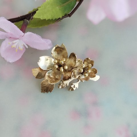 真鍮桜の花ブローチ