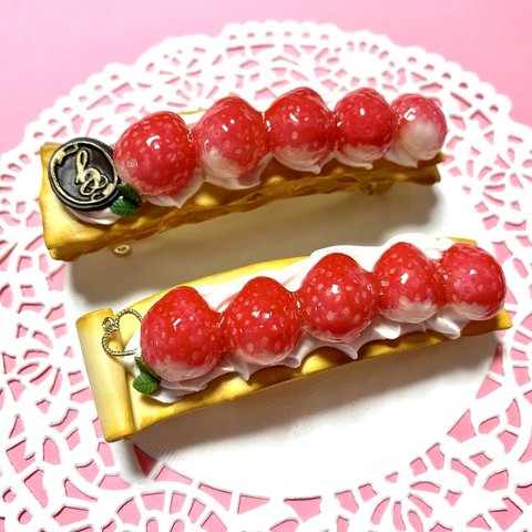 いちごのミルフィーユとクレープのバレッタ🍓