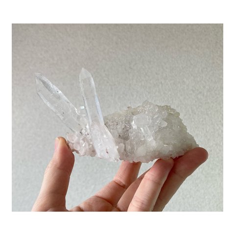 Pink Himalayan quartz cluster (ピンクヒマラヤクォーツクラスター) インド　マニカラン産