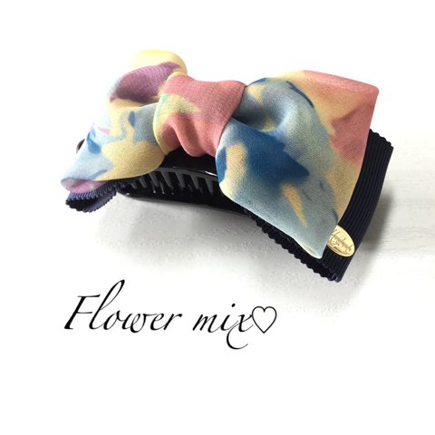 送料無料★ 【バナナクリップ アーチ型】Flower mix♡