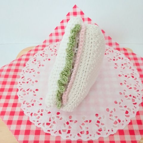 サンドイッチのネット編みバッグ
