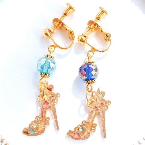 ハイヒールのイヤリング　レジン　イヤリング　靴　ピアス