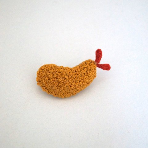 エビフライの刺繍ブローチ