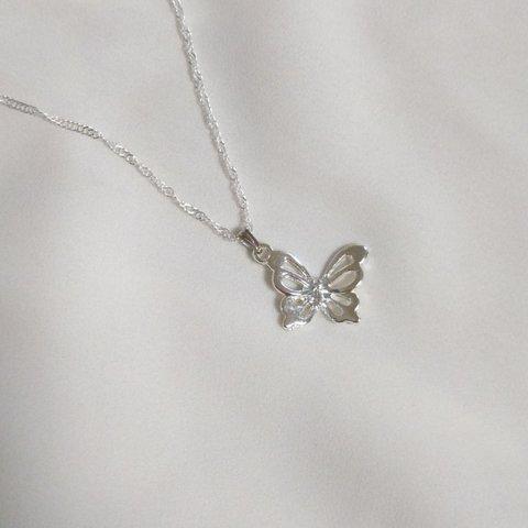 butterfly pendant蝶