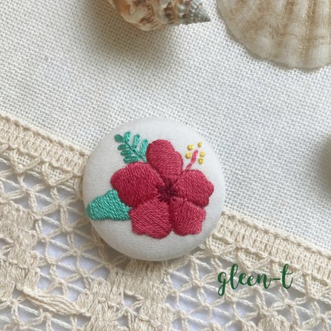 ハイビスカス🌺刺繍ブローチ(ヘアゴム可) 