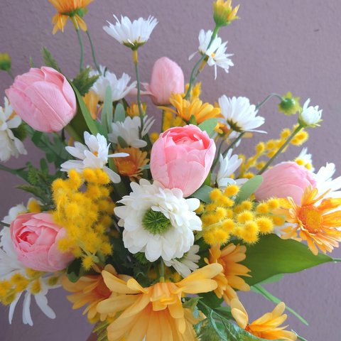 marguerite tulip Bouquet