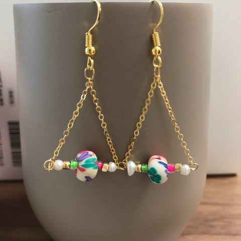 派手　花柄　カラフル　ピアス🦄🌈💫