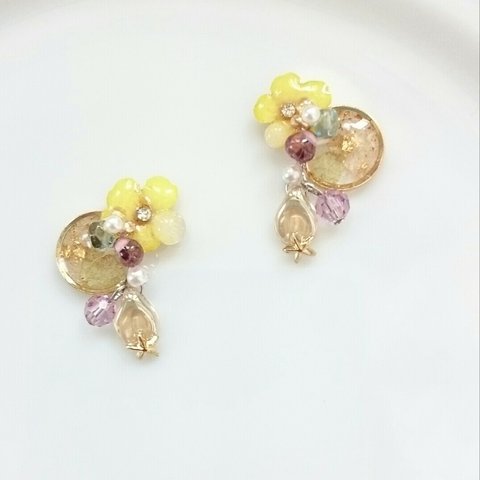 花としずくのピアス