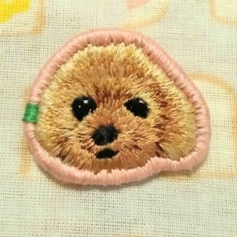 トイプードル 刺繍ブローチ