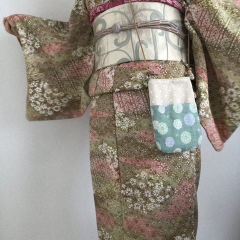 和　スマホショルダー　☆ふんわり　優しい　付け心地　Japanese pattern /Kimino smartphone shoulder /kimono bag 