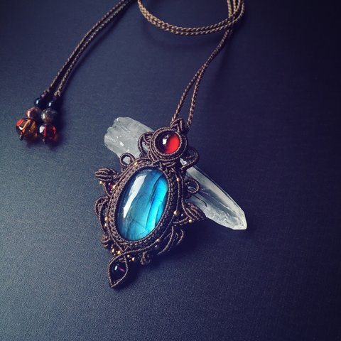 blue labradorite  × hessonite garnet / macrame necklace #マクラメネックレス＃