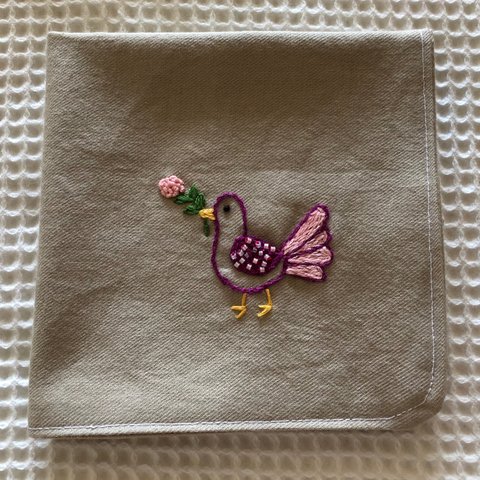  コットンの刺繍ハンカチ☆鳩