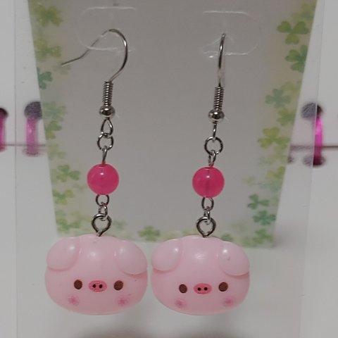 【ハンドメイド】ぶたちゃん ピアス