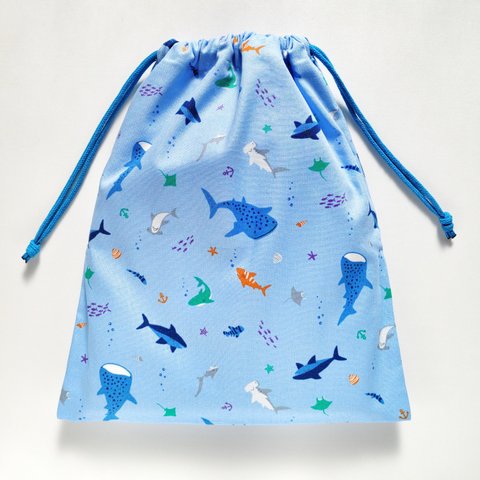 35×30  巾着　お着替え袋  海の生き物　  サメ　クジラ　魚　サックス