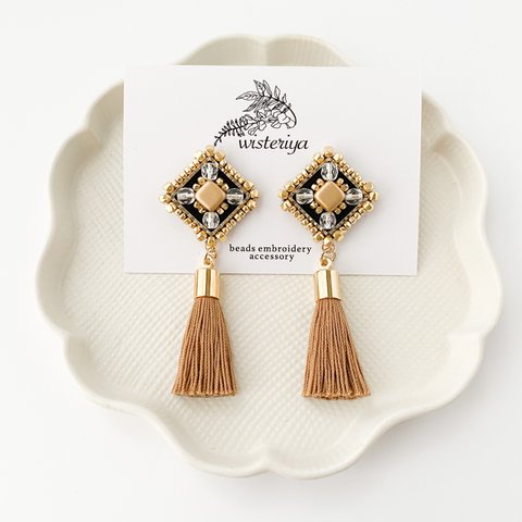 《特集掲載》antique earring <SQ black × camel>