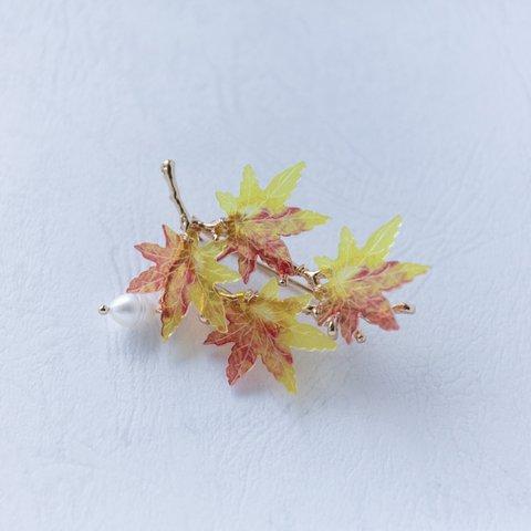 紅葉　ブローチ　季節の花　モミジ