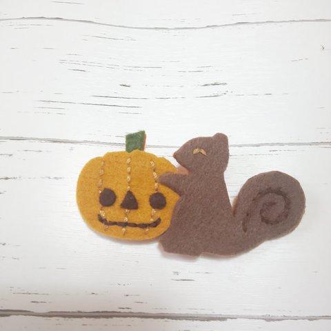 ハロウィンりすさん刺繍ブローチ♪