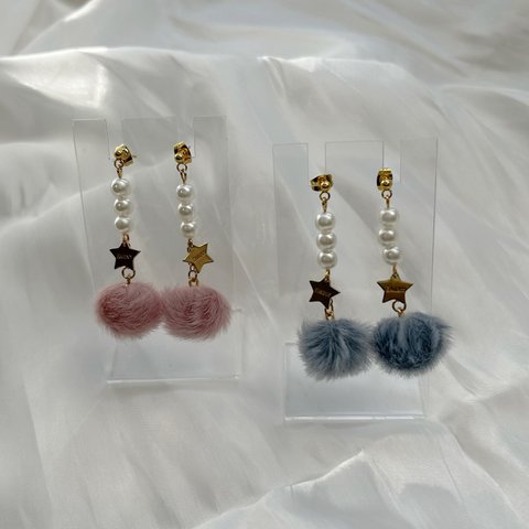 [ ピアス / イヤリング ] 3連パール × ファーボール