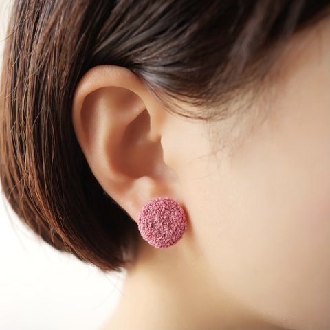 刺繍ピアス full-moon (pink) サージカルステンレス