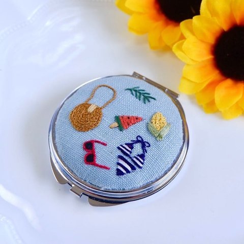 夏モチーフ　刺繍コンパクトミラー