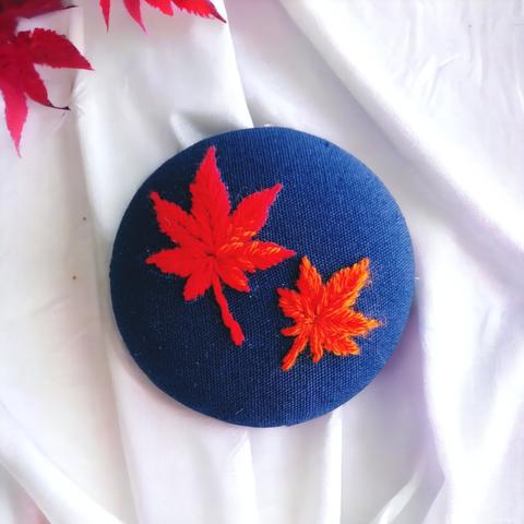 紅葉　刺繍ブローチ　百人一首　秋は悲しき