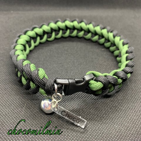 猫用　【パラコードの首輪　Black×Green】約25〜26cm　※ネームプレート付き