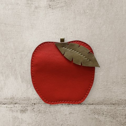 革のリンゴ コインケース
